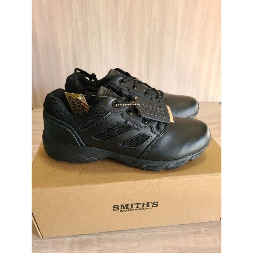 Smith’s Workwear Performance Hybrid Hiking Sneaker M9 Black Slip Resistant Trail